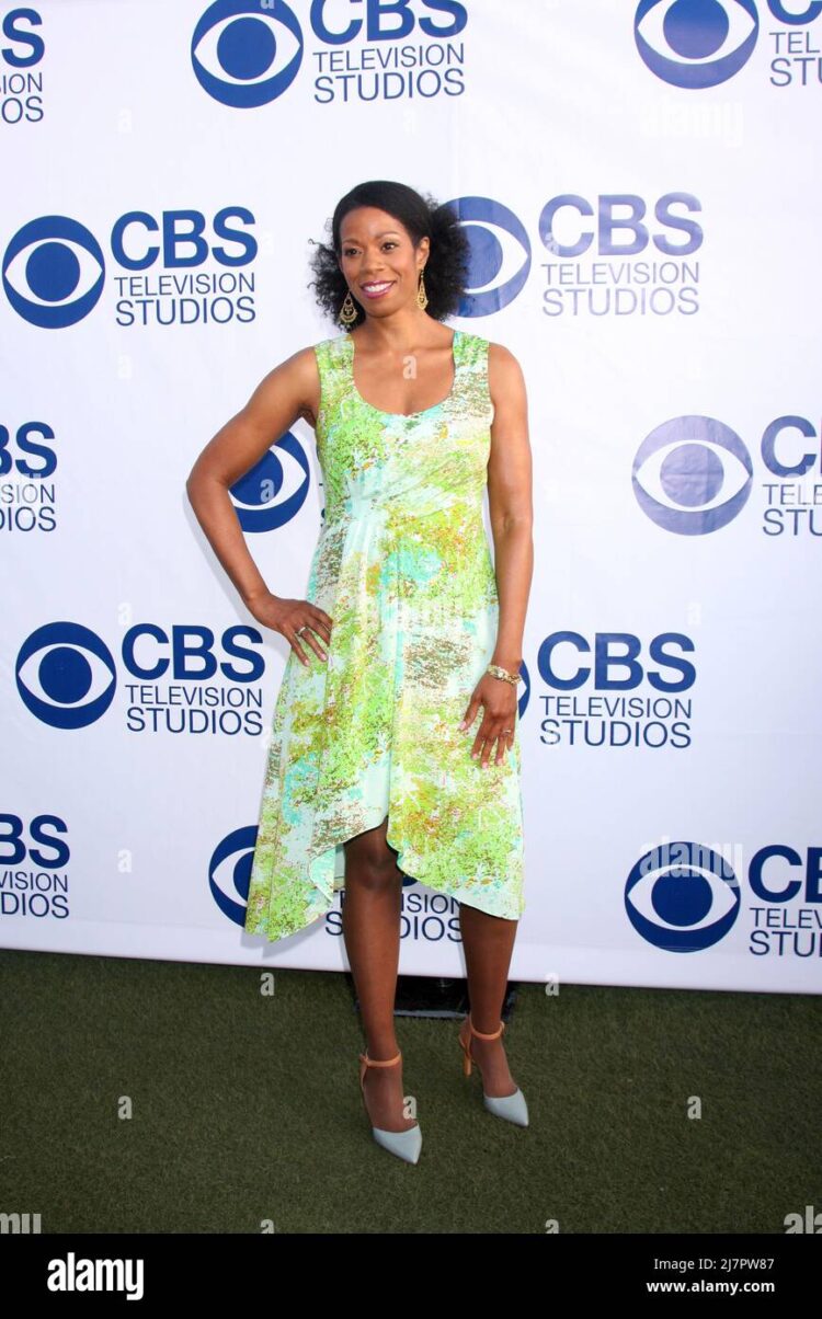 summer wayans feet 4