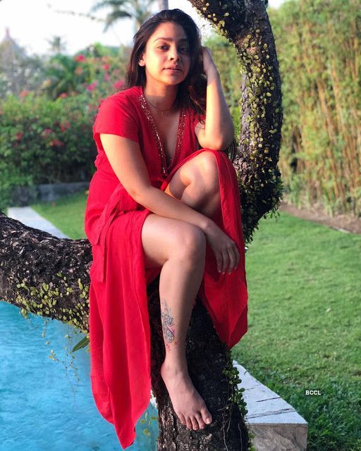 sumona chakravarti feet 4