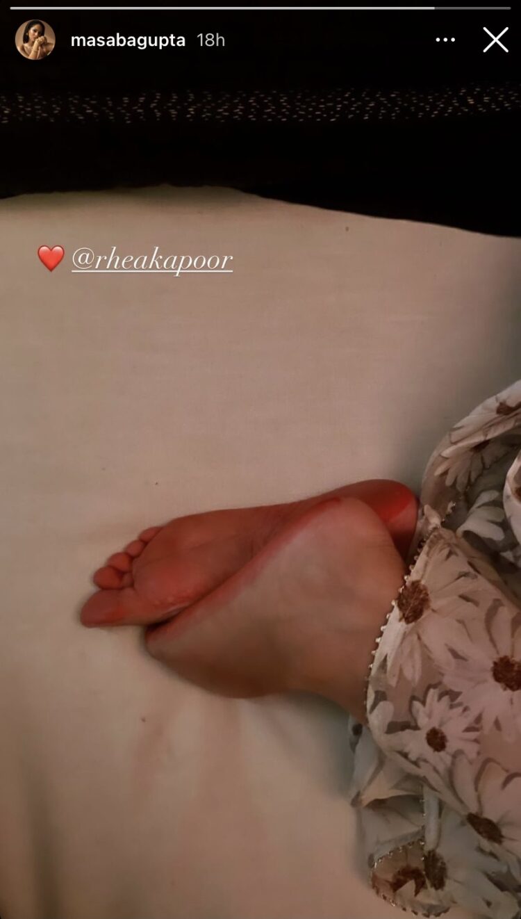 sunita kapoor feet 4