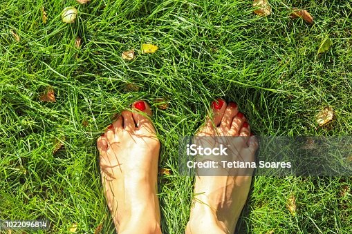 sunny lugo feet