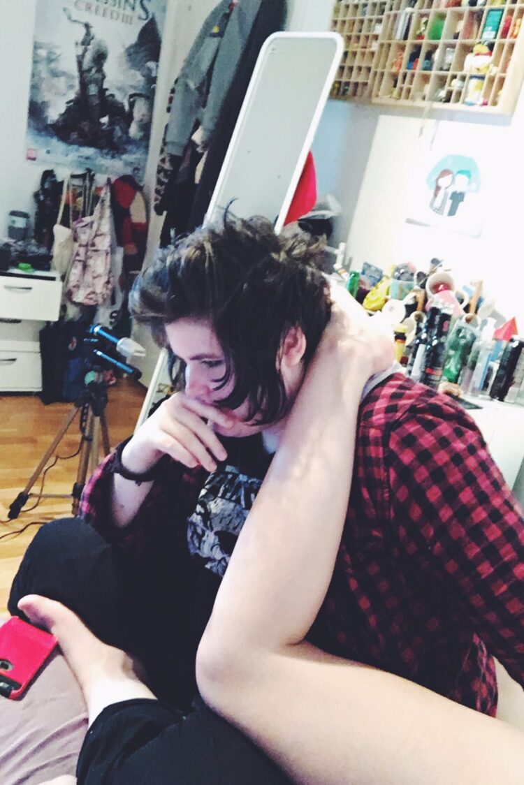 superbutterbuns feet 1