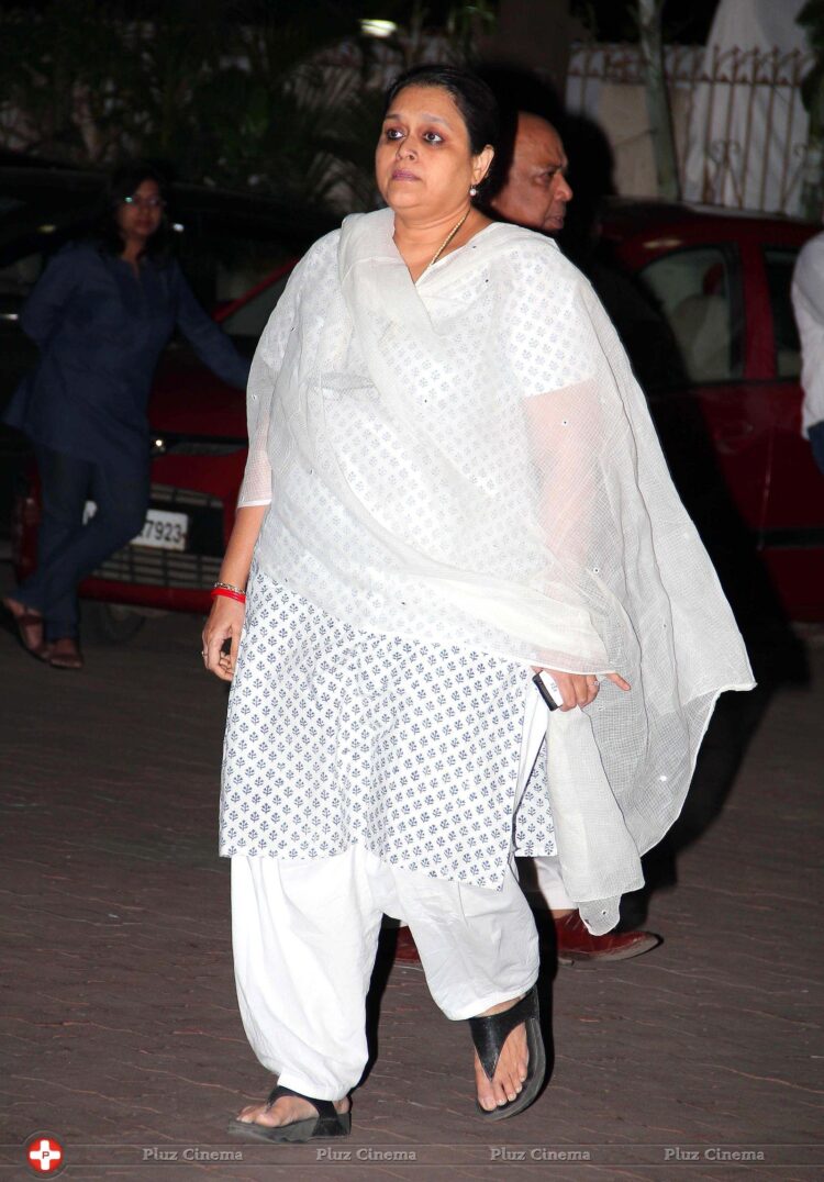supriya pathak feet 6