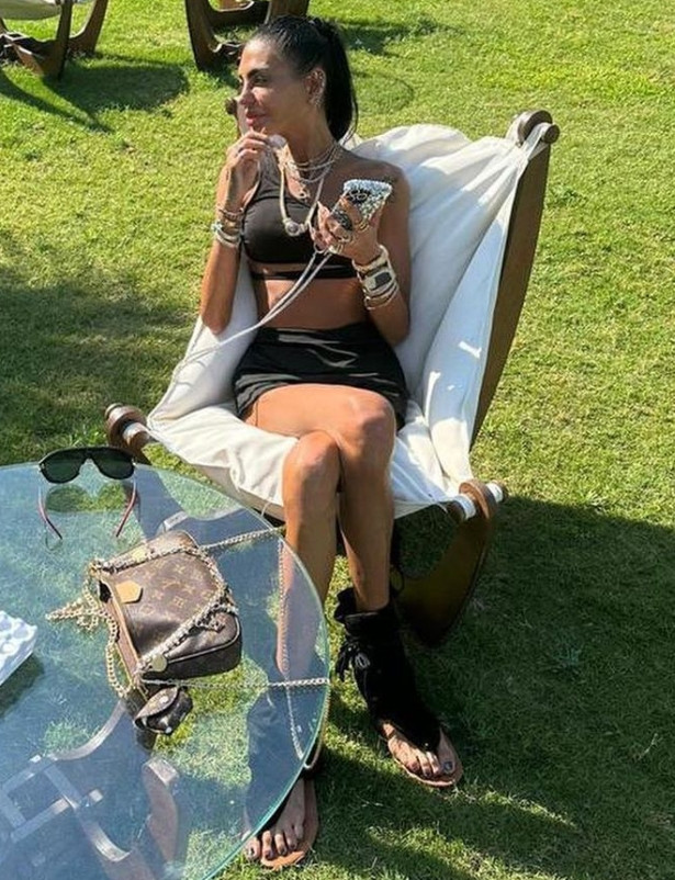 sureyya yalcin feet 1