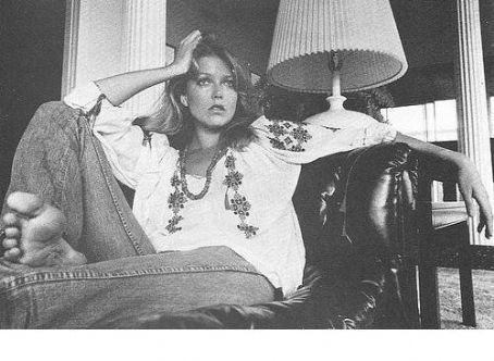 susan blakely feet 3