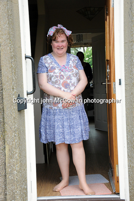 susan boyle feet 4