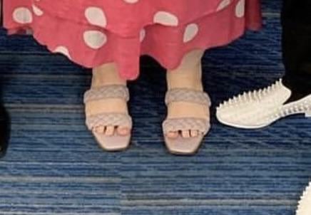 susan broxson feet 3