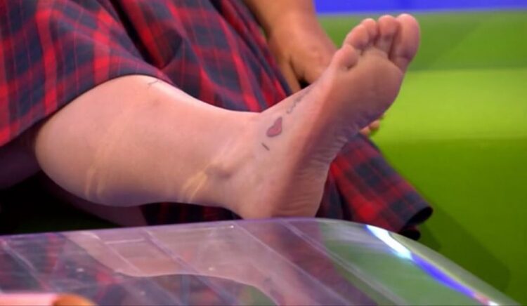 susan calman feet 3
