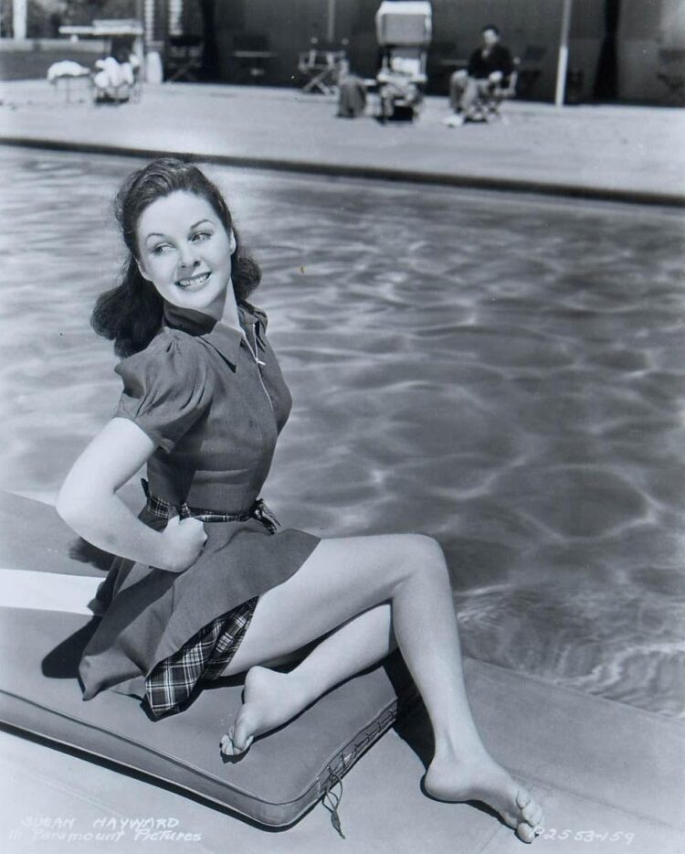 susan heyward feet 1