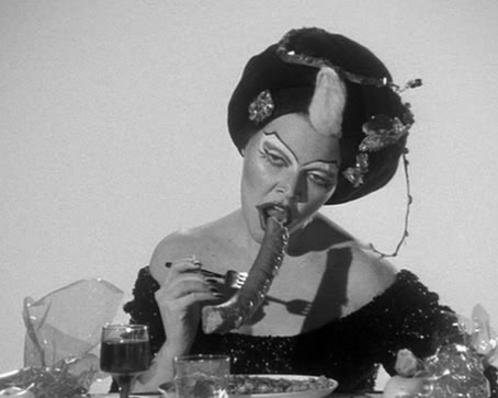 susan tyrrell feet 6