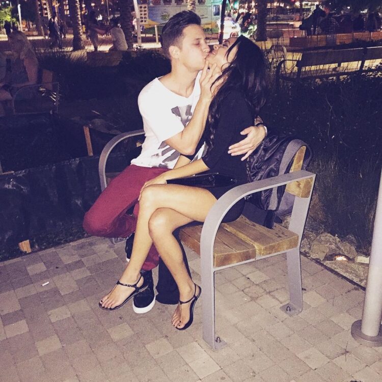 susannah milan feet 5