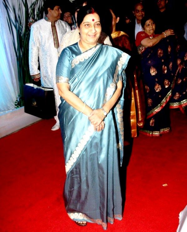 sushma swaraj feet 3