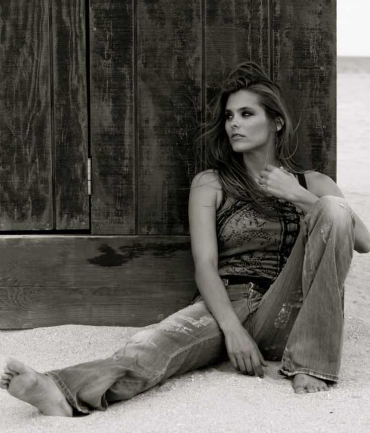 susie abromeit feet 3