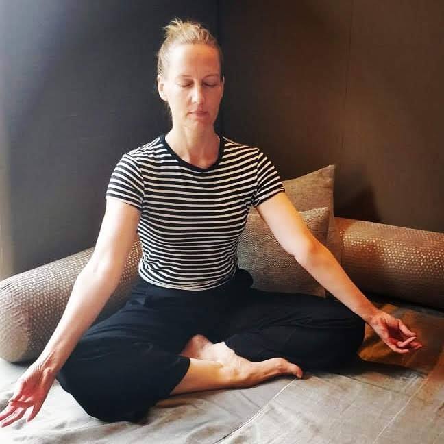 suzanne bernert feet 5