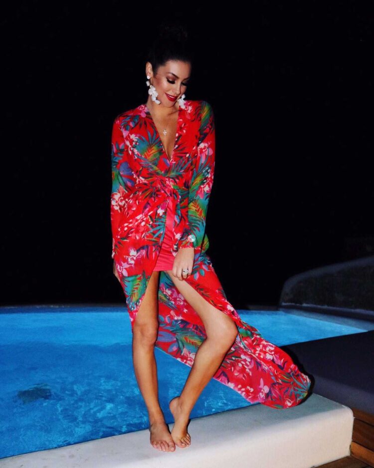 suzanne jackson feet