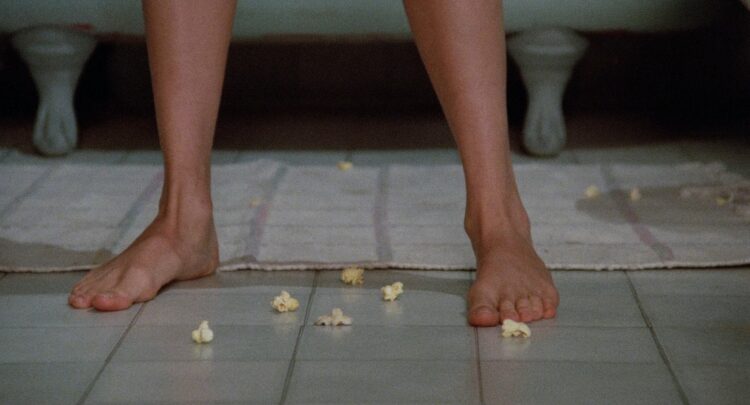 suzanne marie feet 4