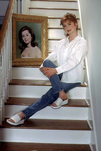 suzanne rogers feet 5