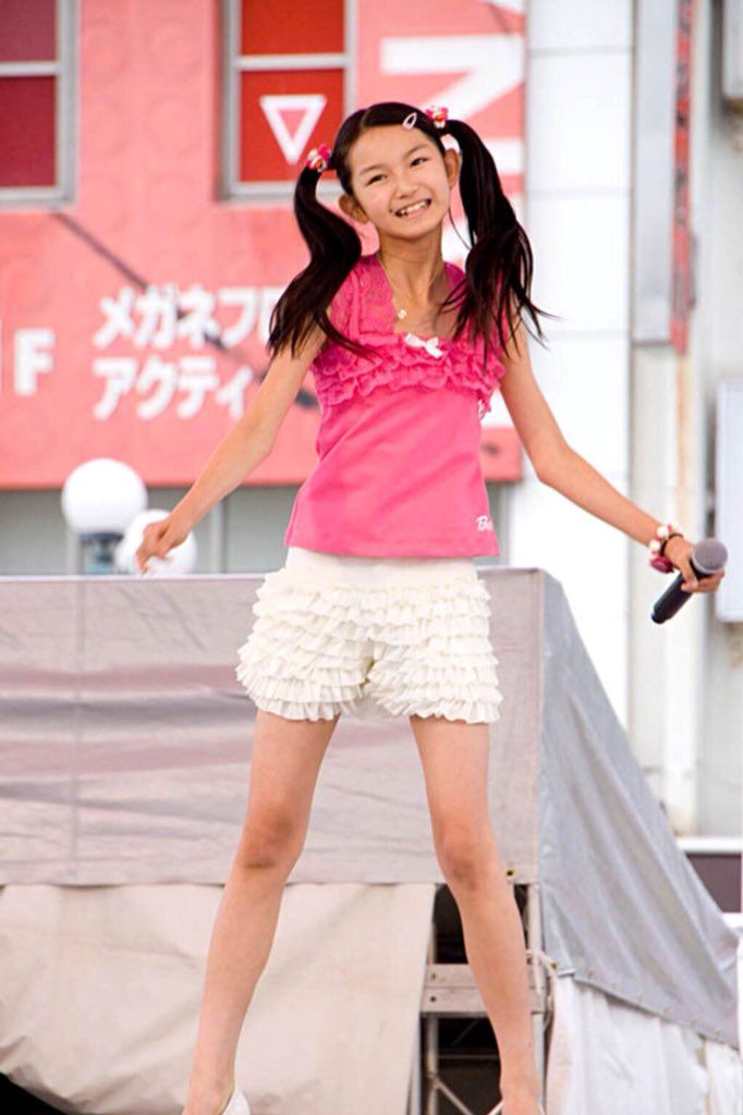 suzuka nakamoto feet 2