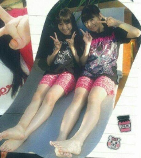 suzuka nakamoto feet 3