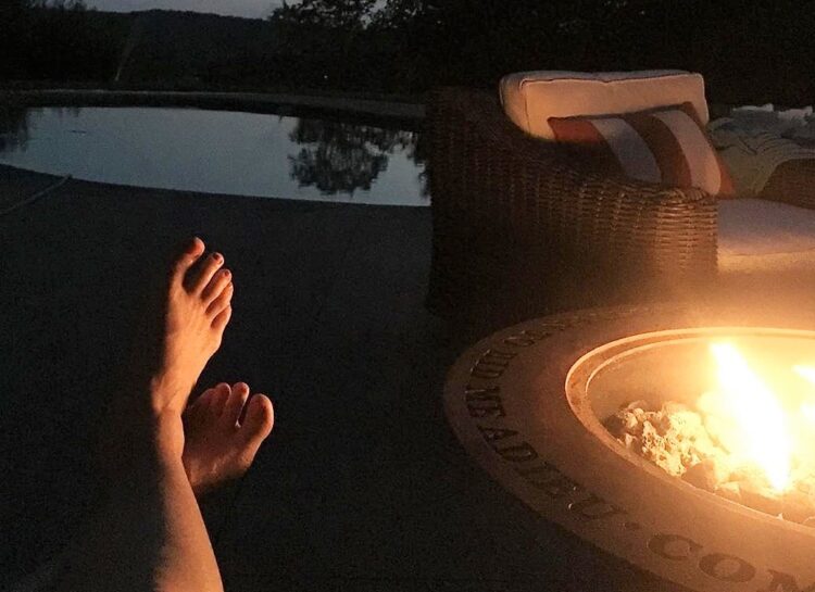 suzy bogguss feet 4