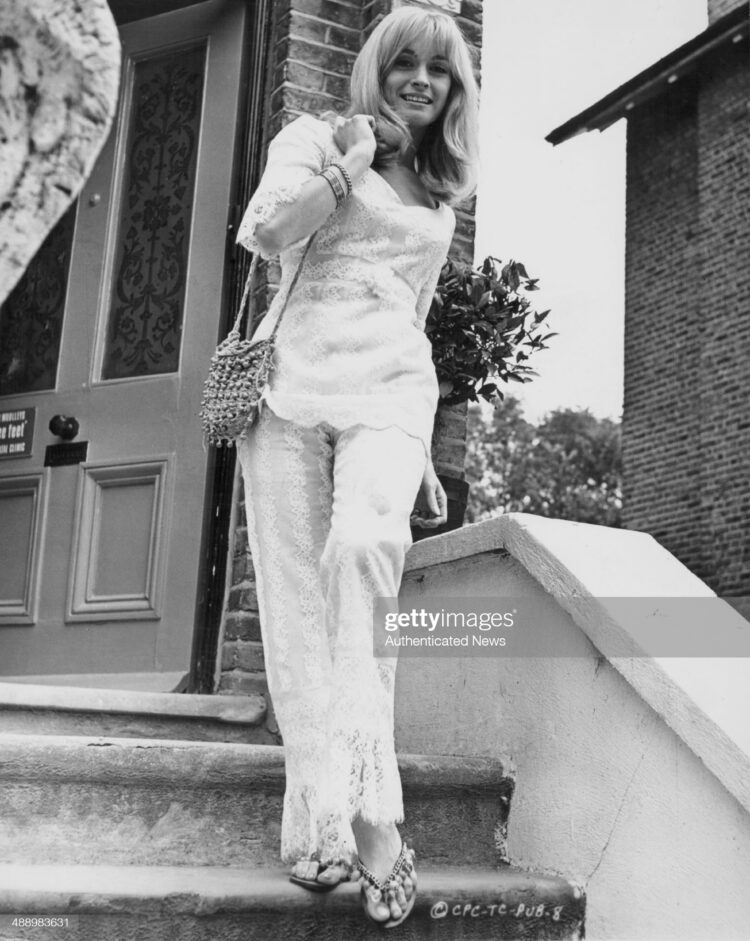 suzy kendall feet 1