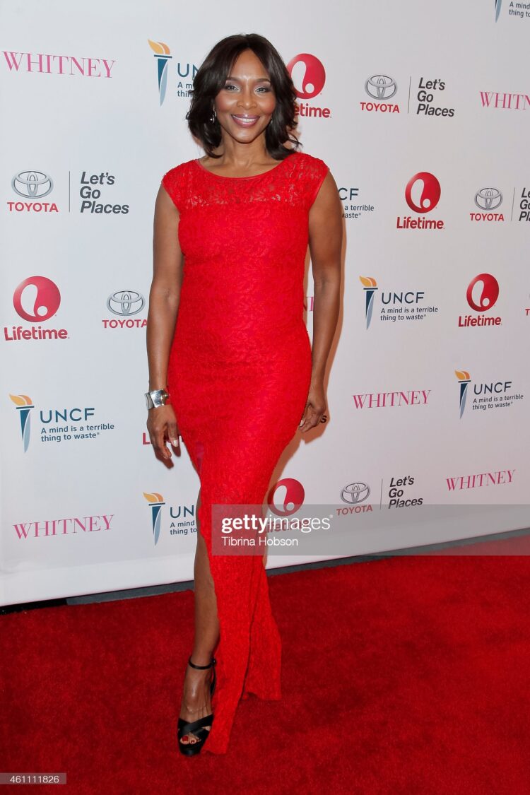 suzzanne douglas feet 5