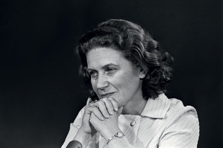 svetlana alliluyeva feet 5