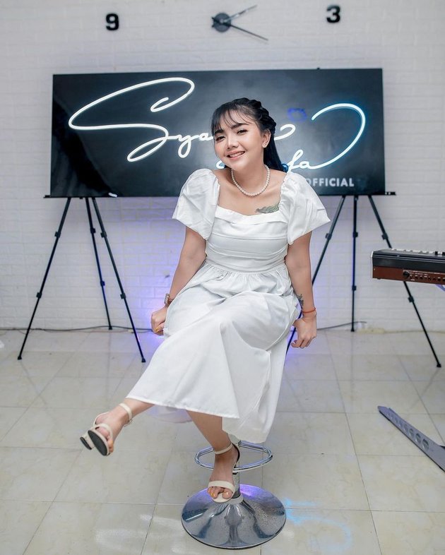 syahiba saufa feet 2