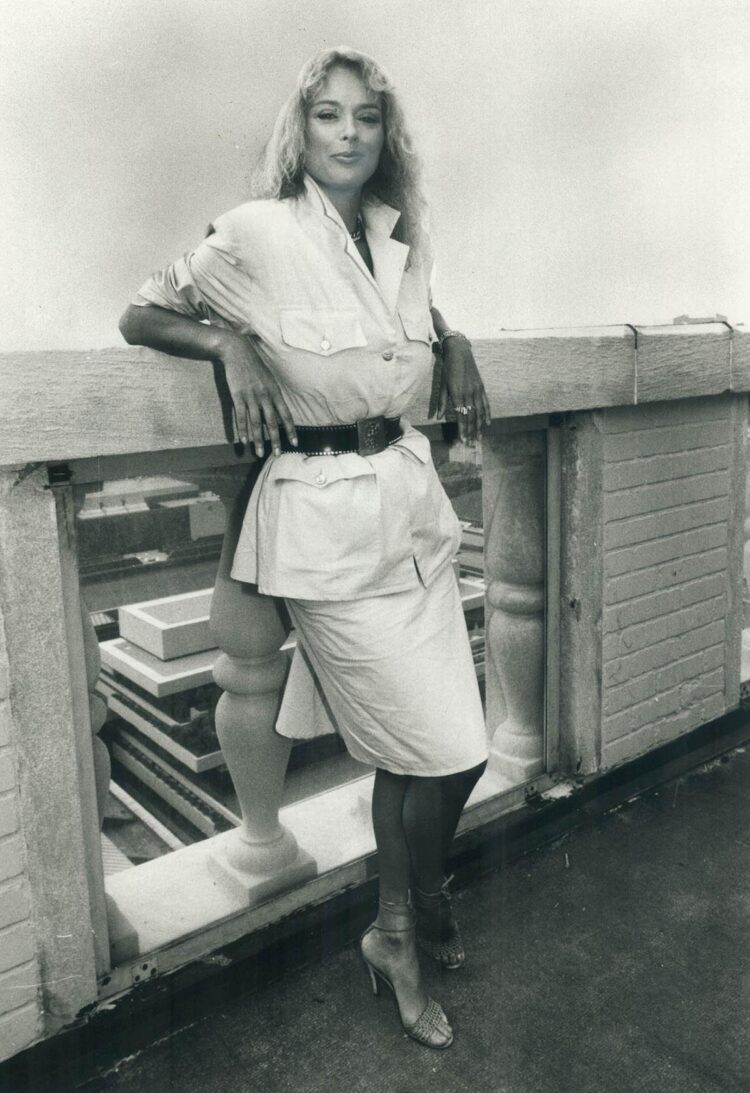 sybil danning feet 4