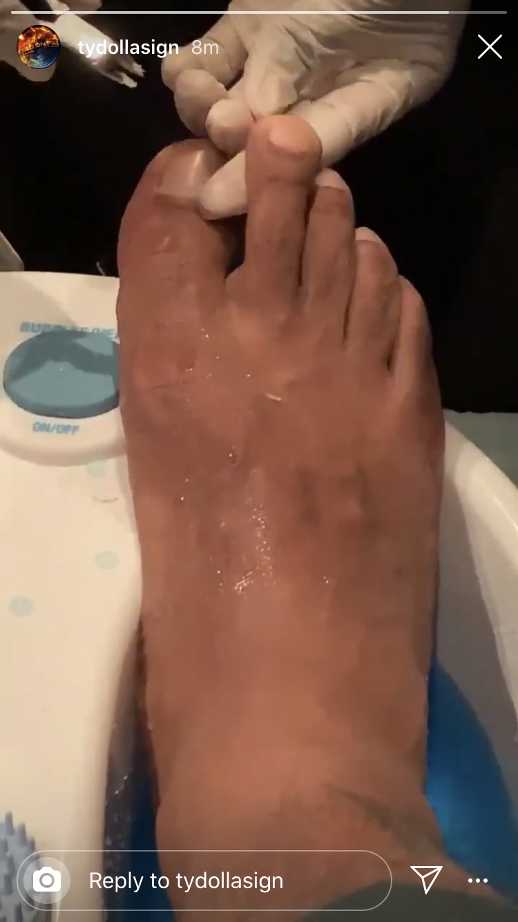 syddollasign feet 3