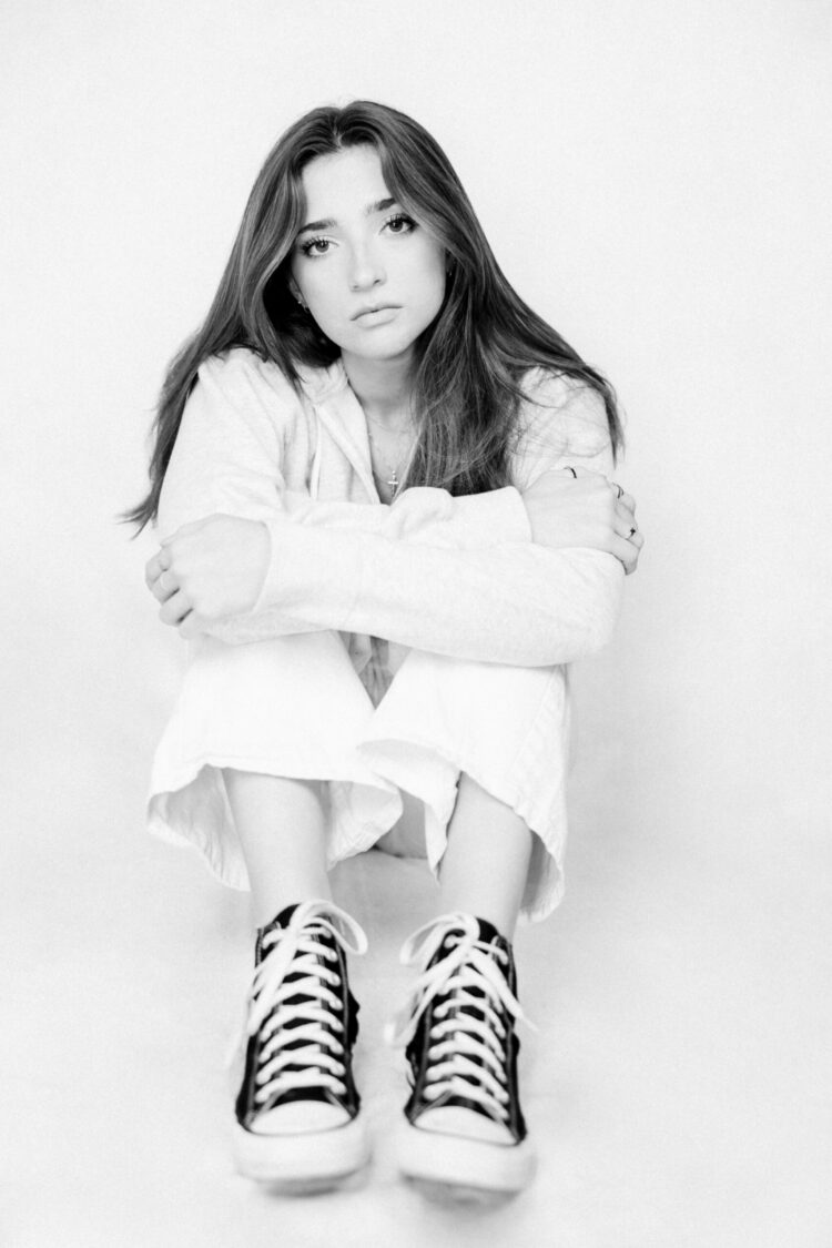 sydney asterino feet 1 scaled