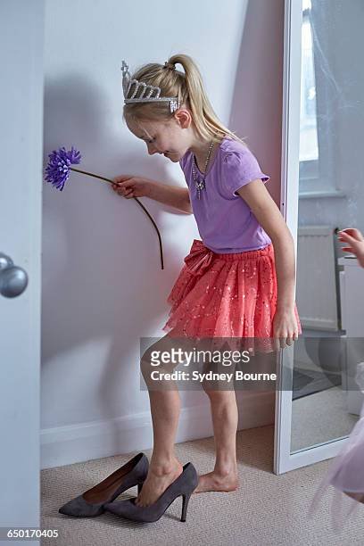 sydney bourne feet 5