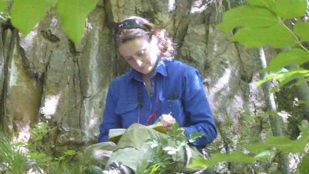 sydney caldera feet 3