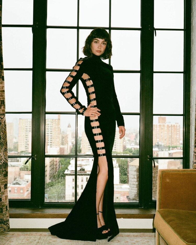 sydney chandler feet 2