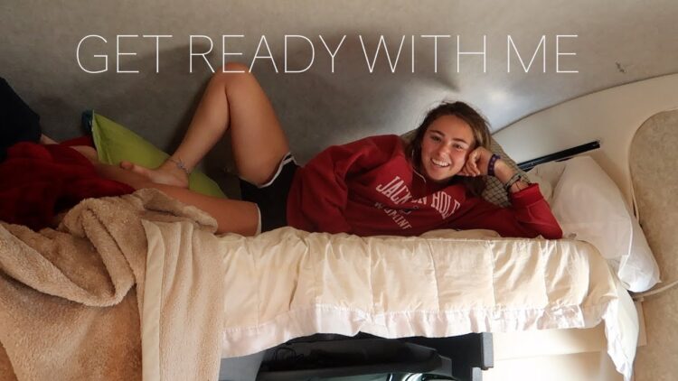 sydney frances feet 1