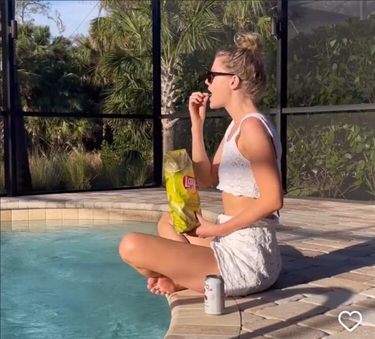 sydney hoffman feet 6