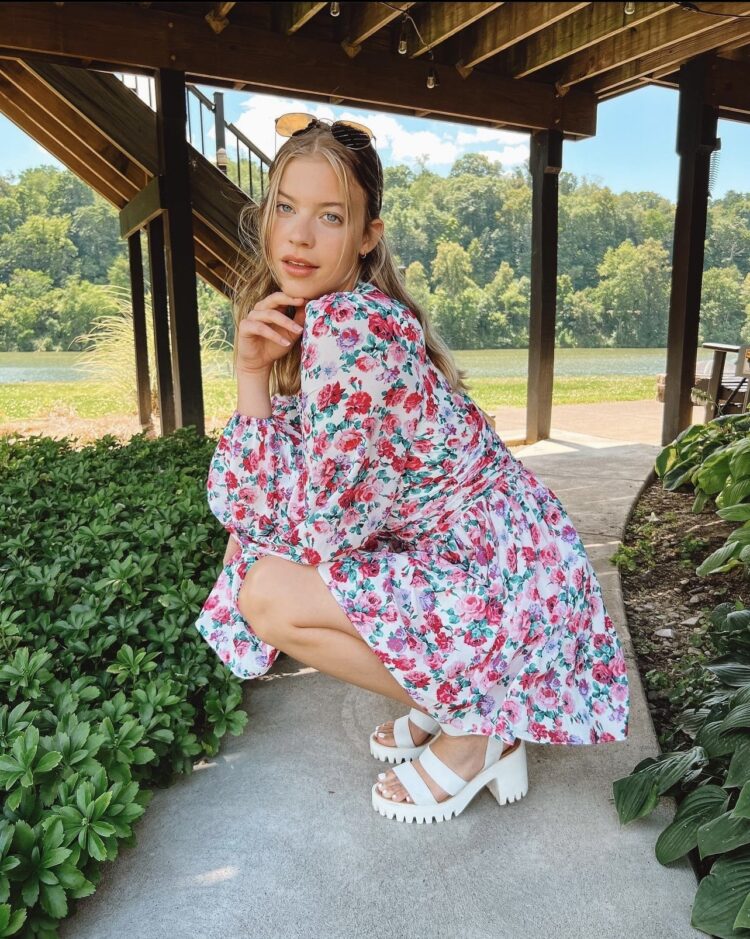 sydney morgan feet 1