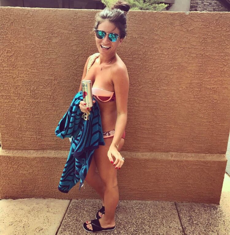 sydney rae white feet 2