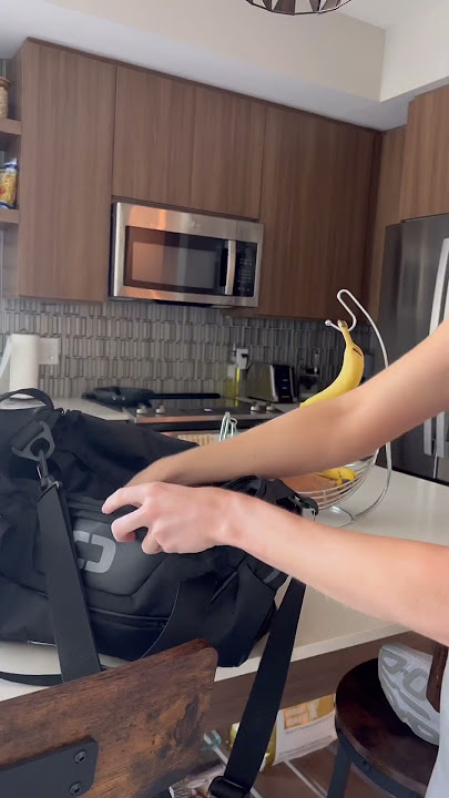 sydney schiffer feet 2