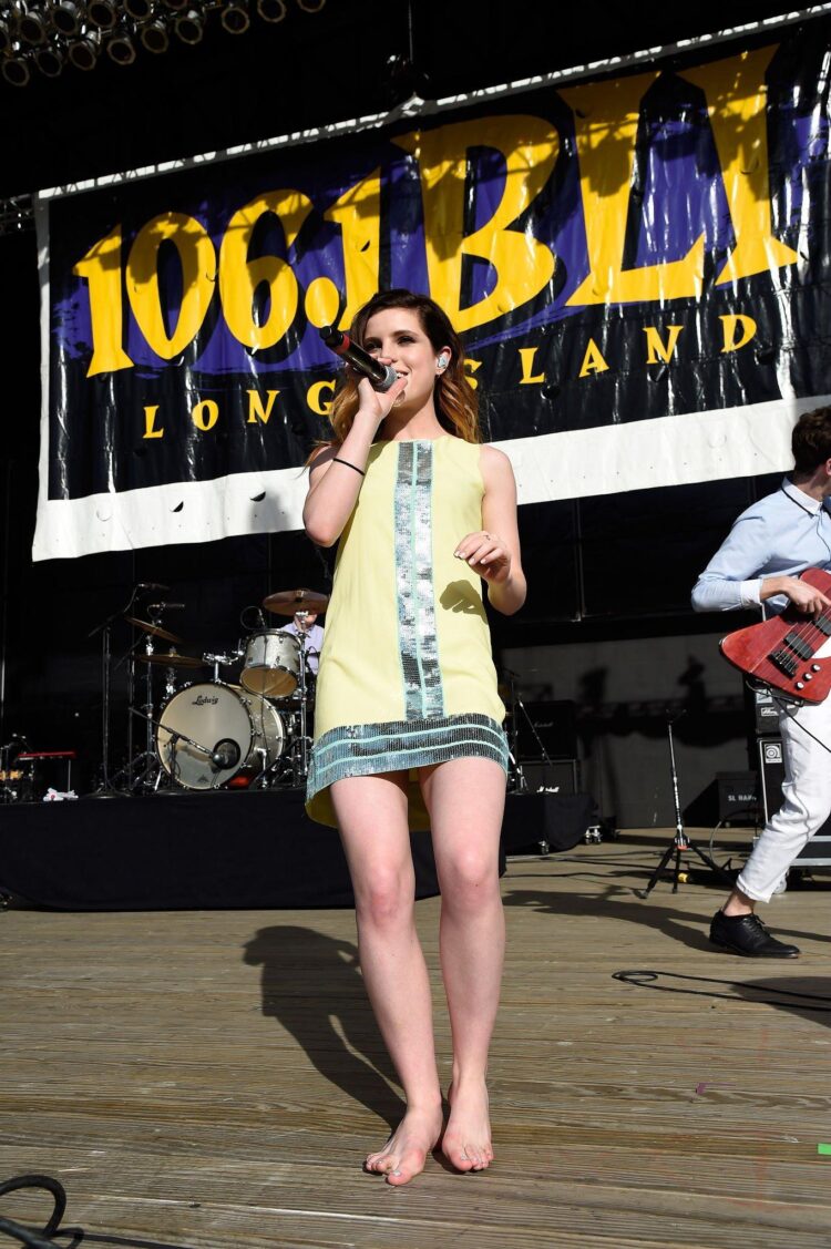 sydney sierota feet 4