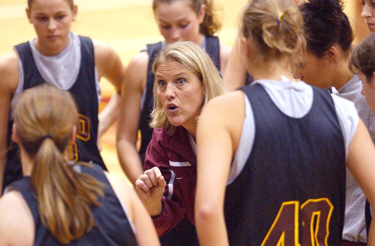 sydney stromme feet 6