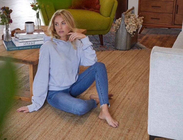 sydney wheeler feet 2