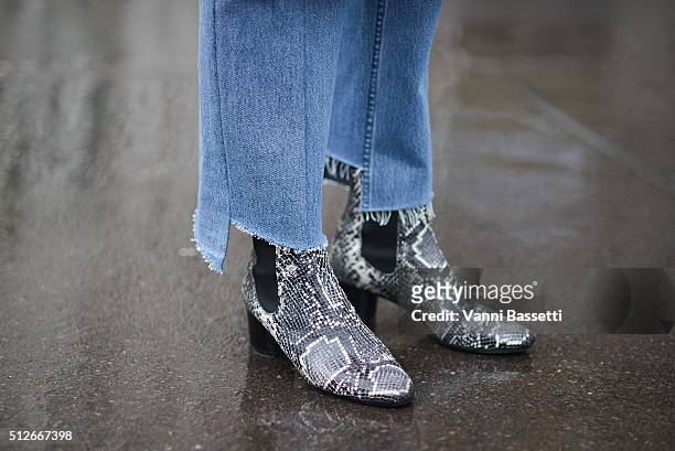 sylvia haghjoo feet 5