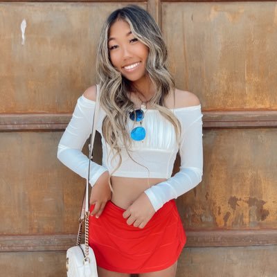 szesze fertitta feet 6