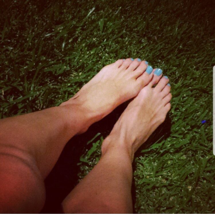 tabrett bethell feet 4