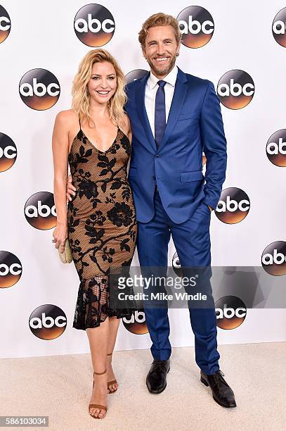 tabrett bethell feet 6