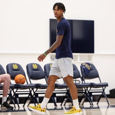 tae seon hall feet 2