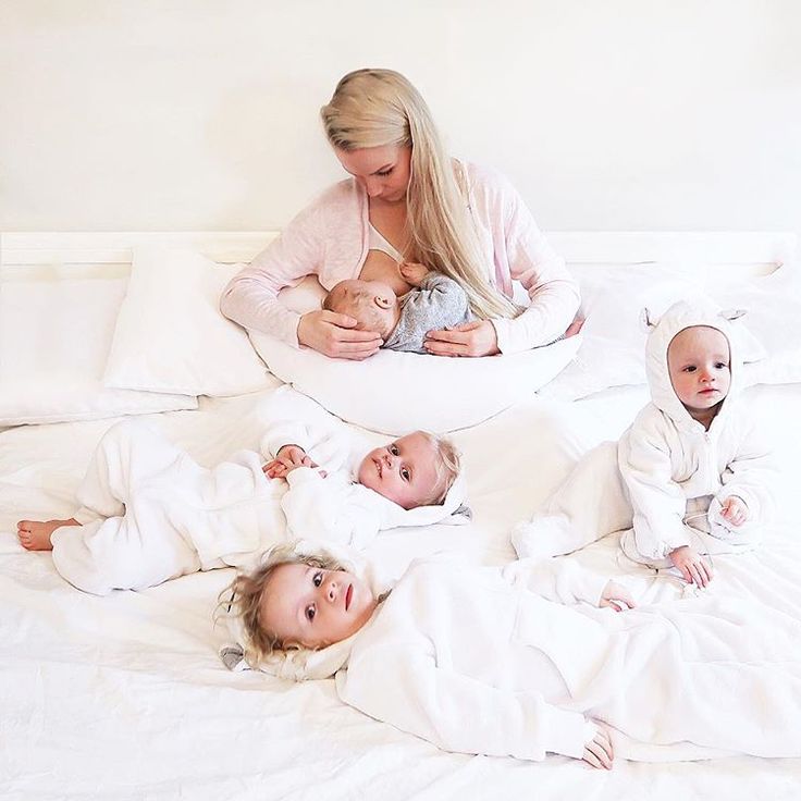 taina licciardo toivola feet 4