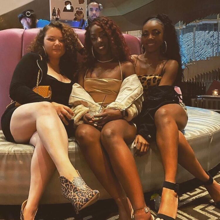 taina williams feet 6