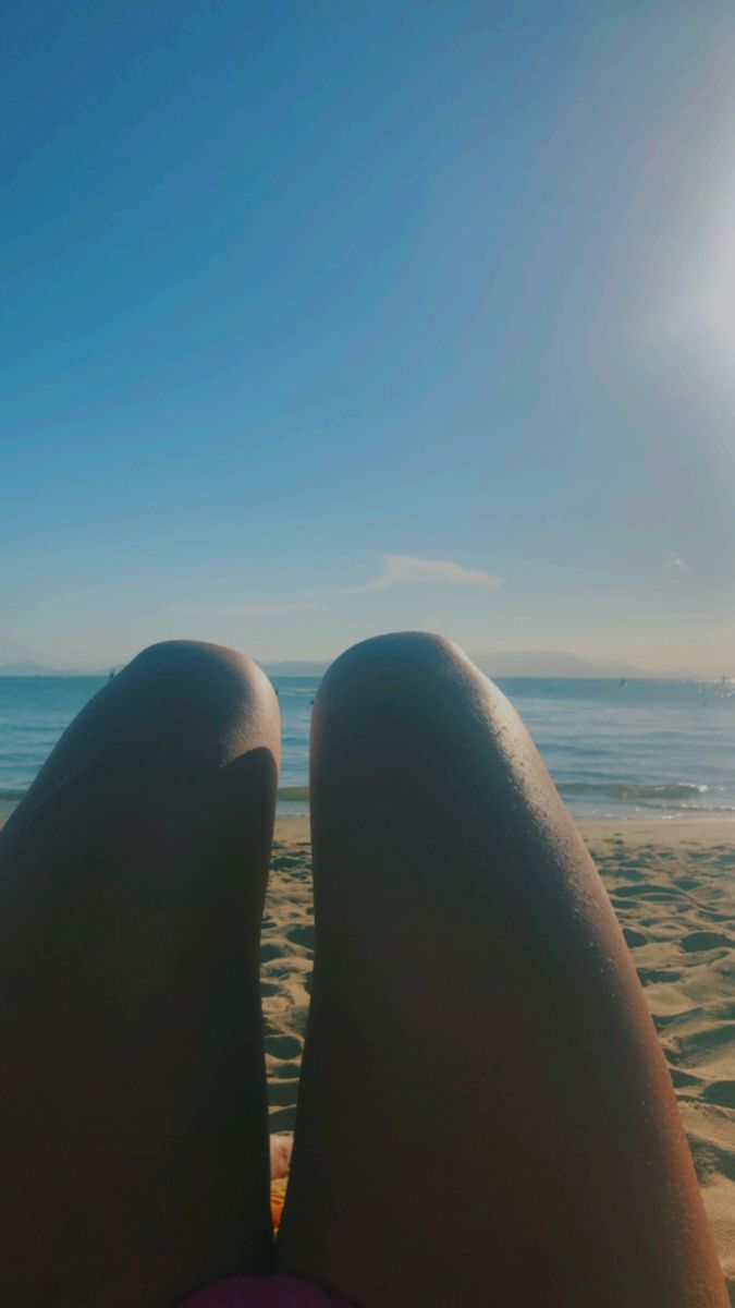 tais severich feet 4