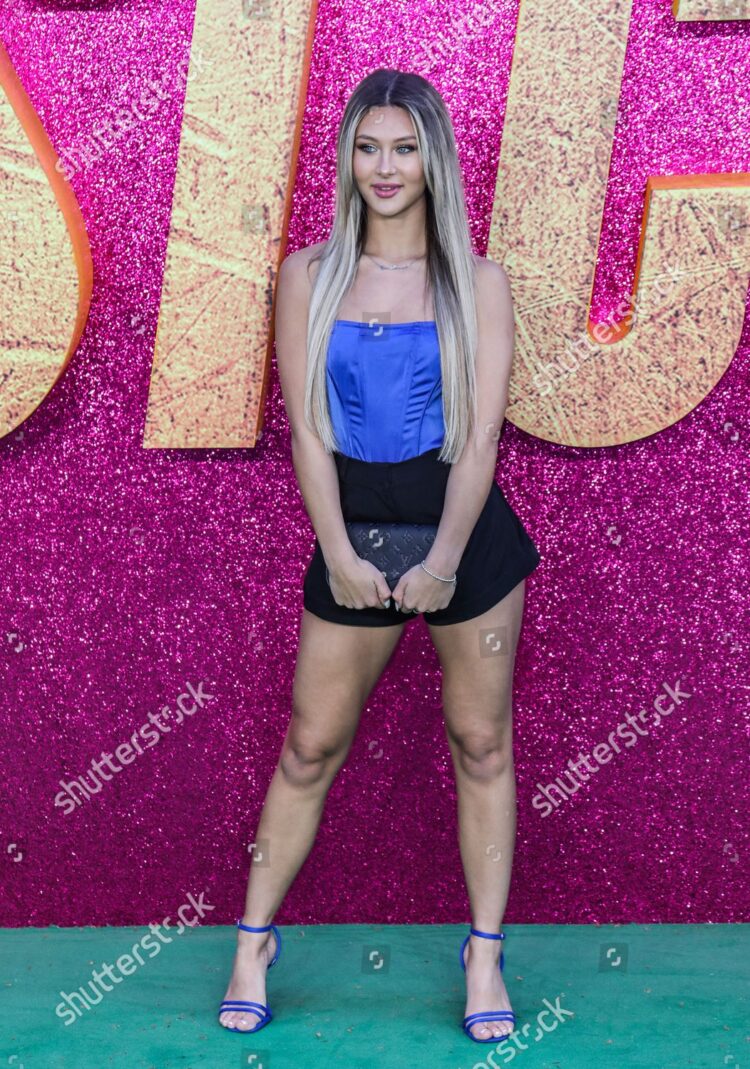 talia lewis cole feet 5